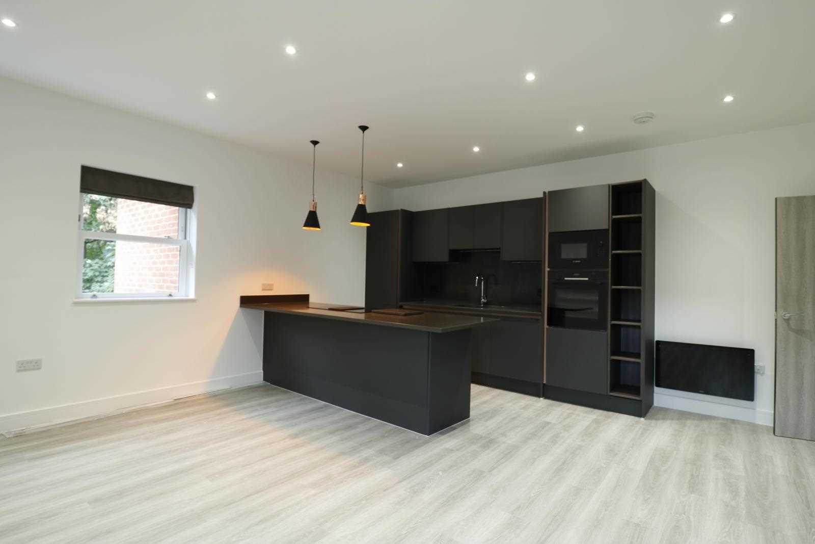 Kinnik Apartments - Picture 2