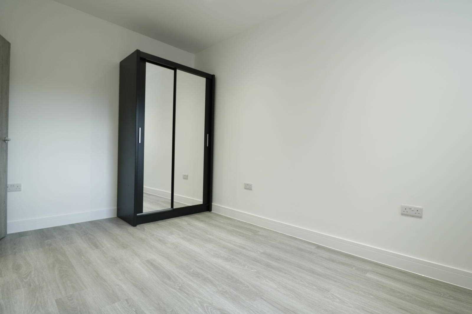 Kinnik Apartments - Picture 3