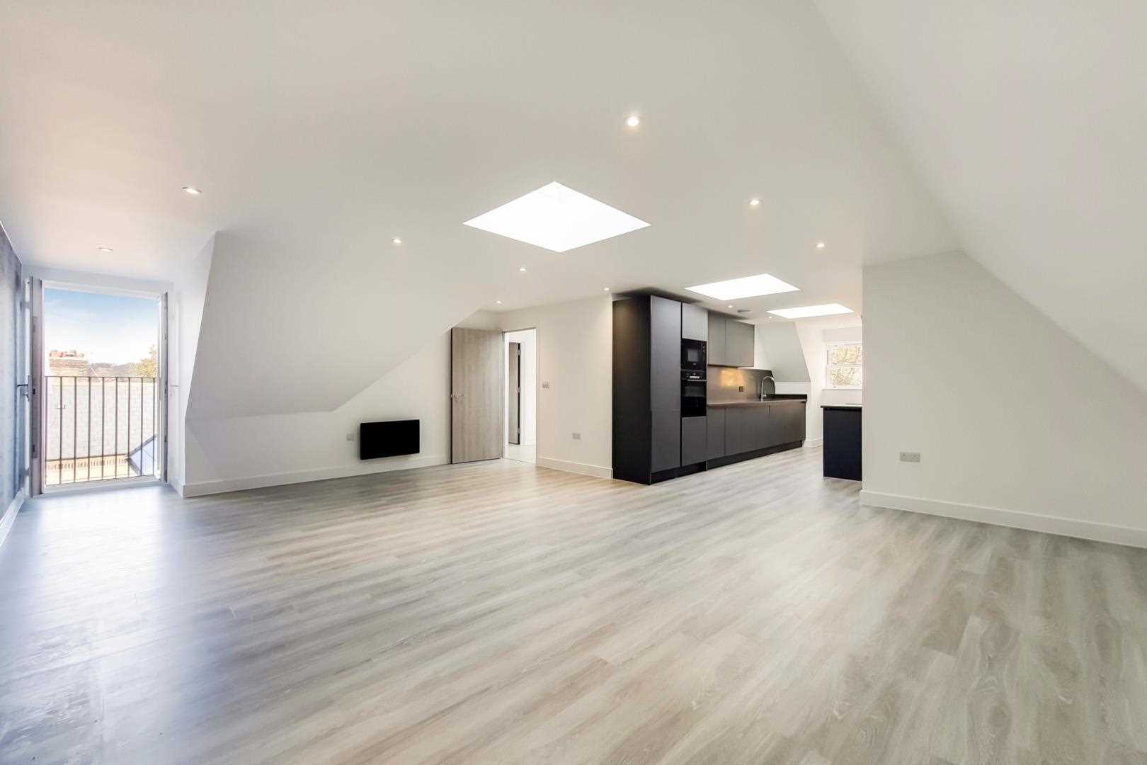 Kinnik Apartments - Picture 2