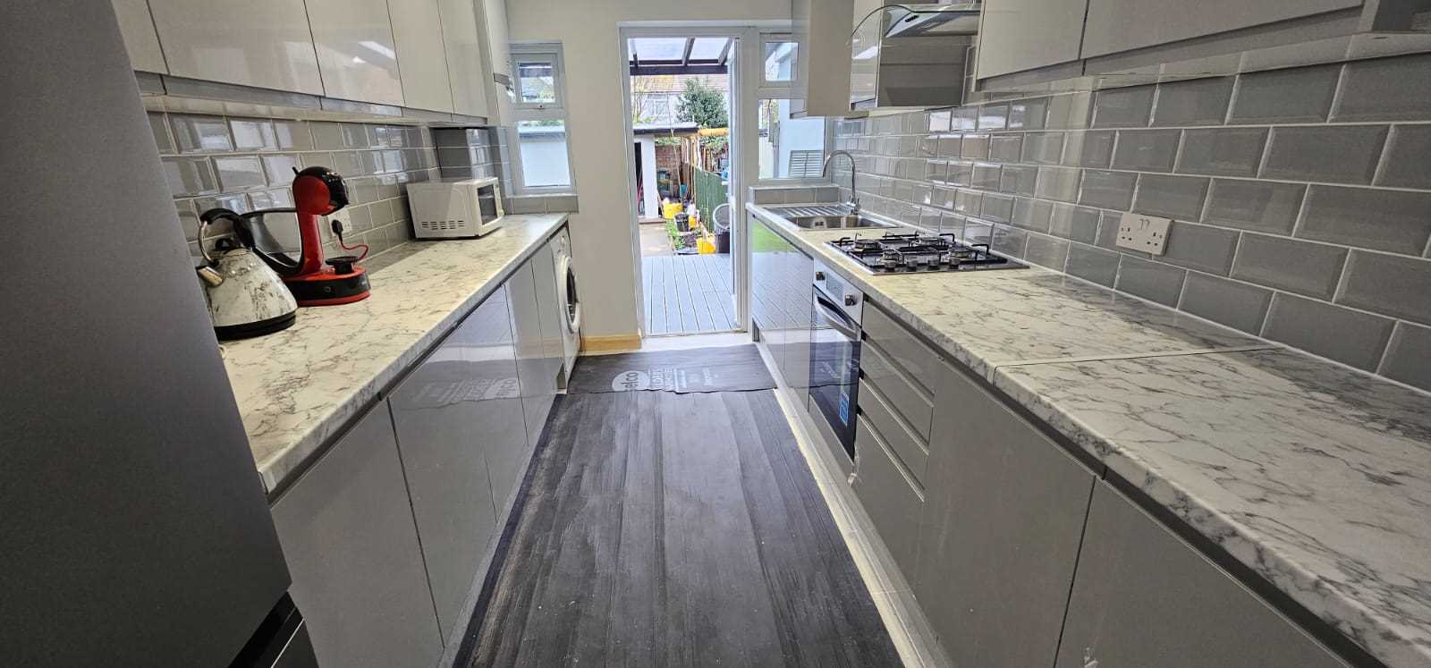 Tennyson Avenue - Picture 6