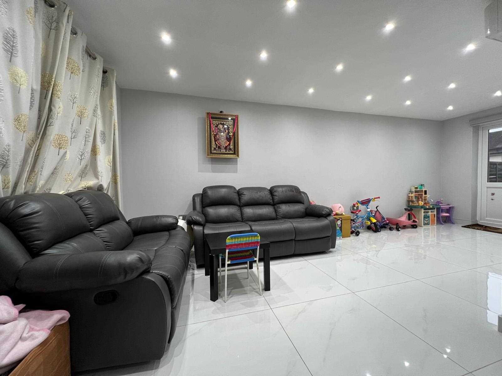 Martin Drive - Picture 2