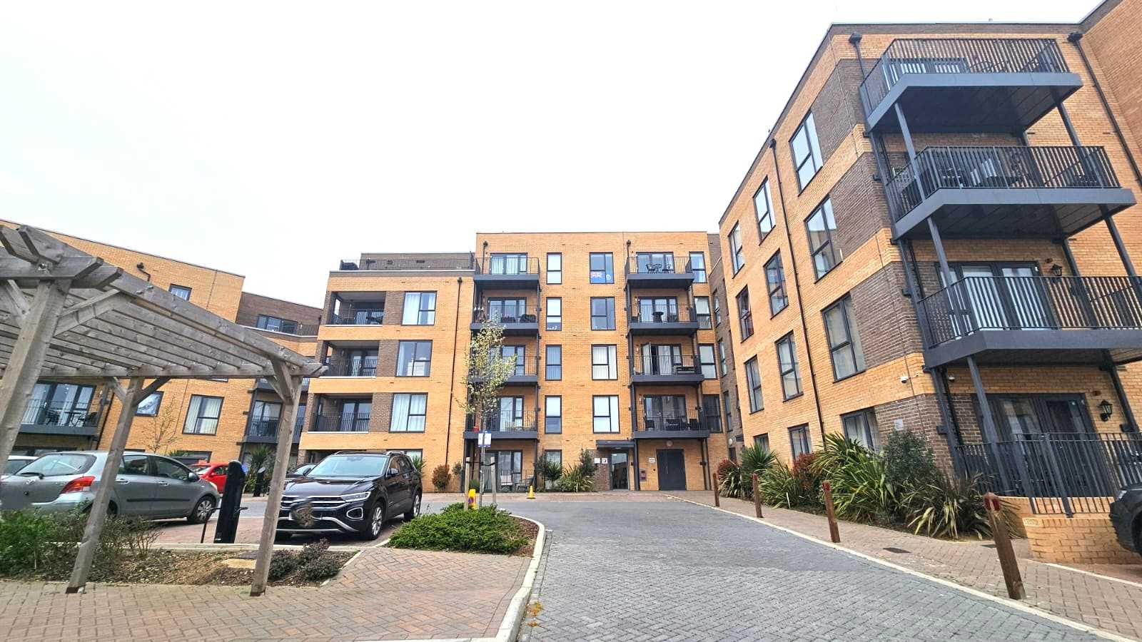 Erato Court - Picture 1