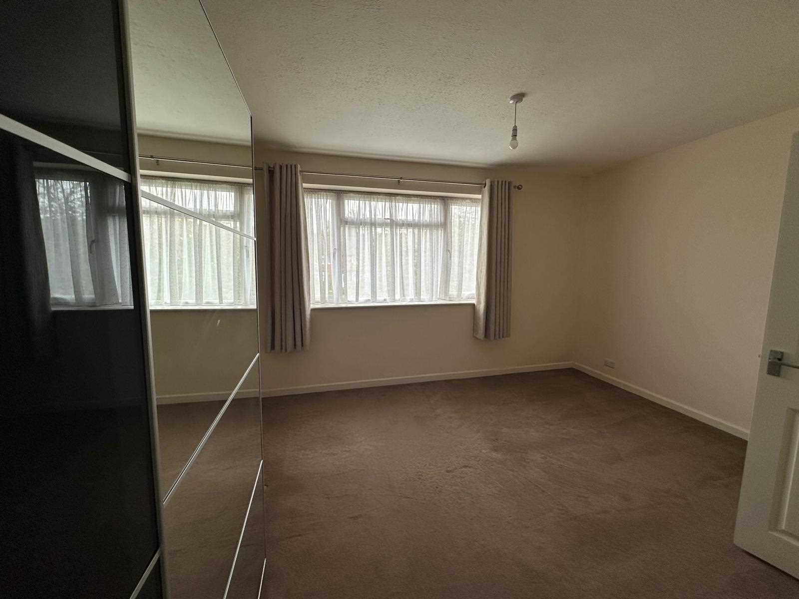 Malcolm Court - Picture 5