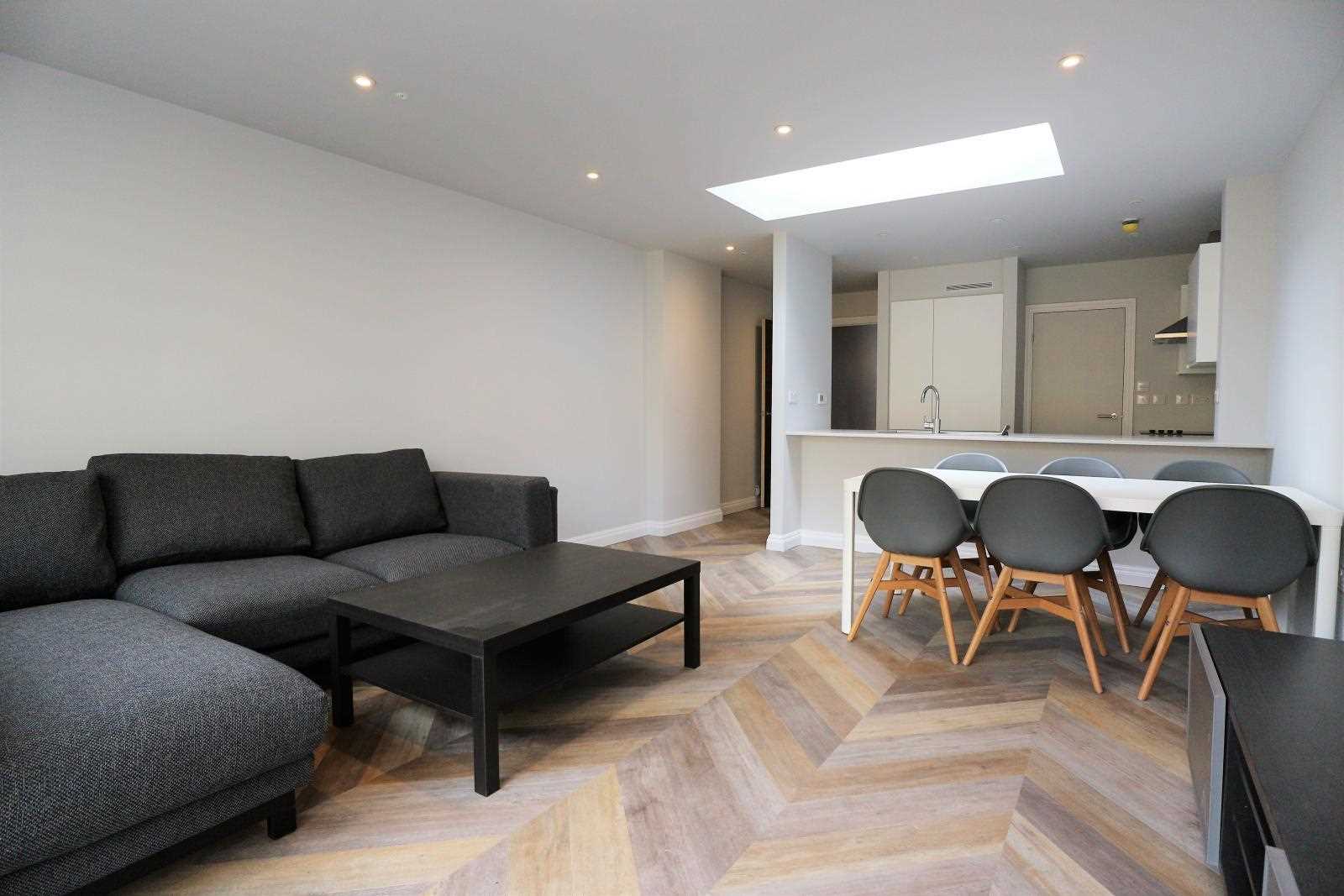 Wallis Terrace - Picture 1