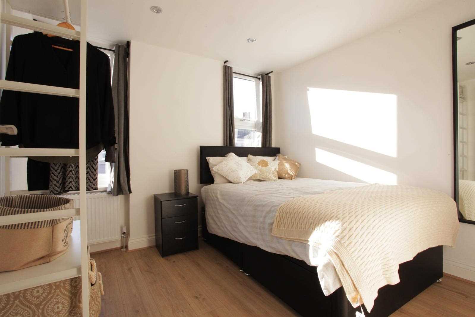 Hoyle Road - Picture 5