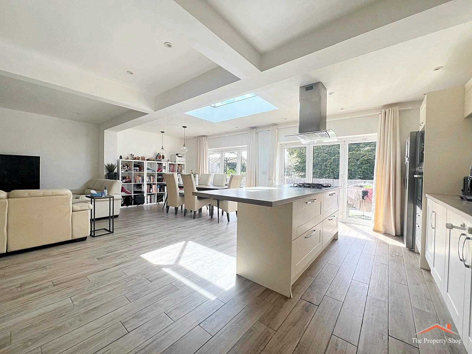 Drummond Drive - Picture 4