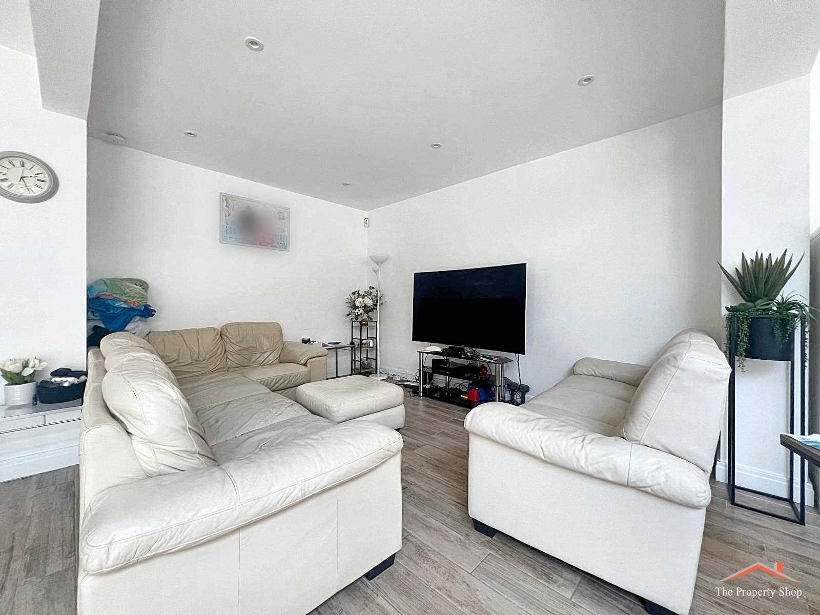 Drummond Drive - Picture 8