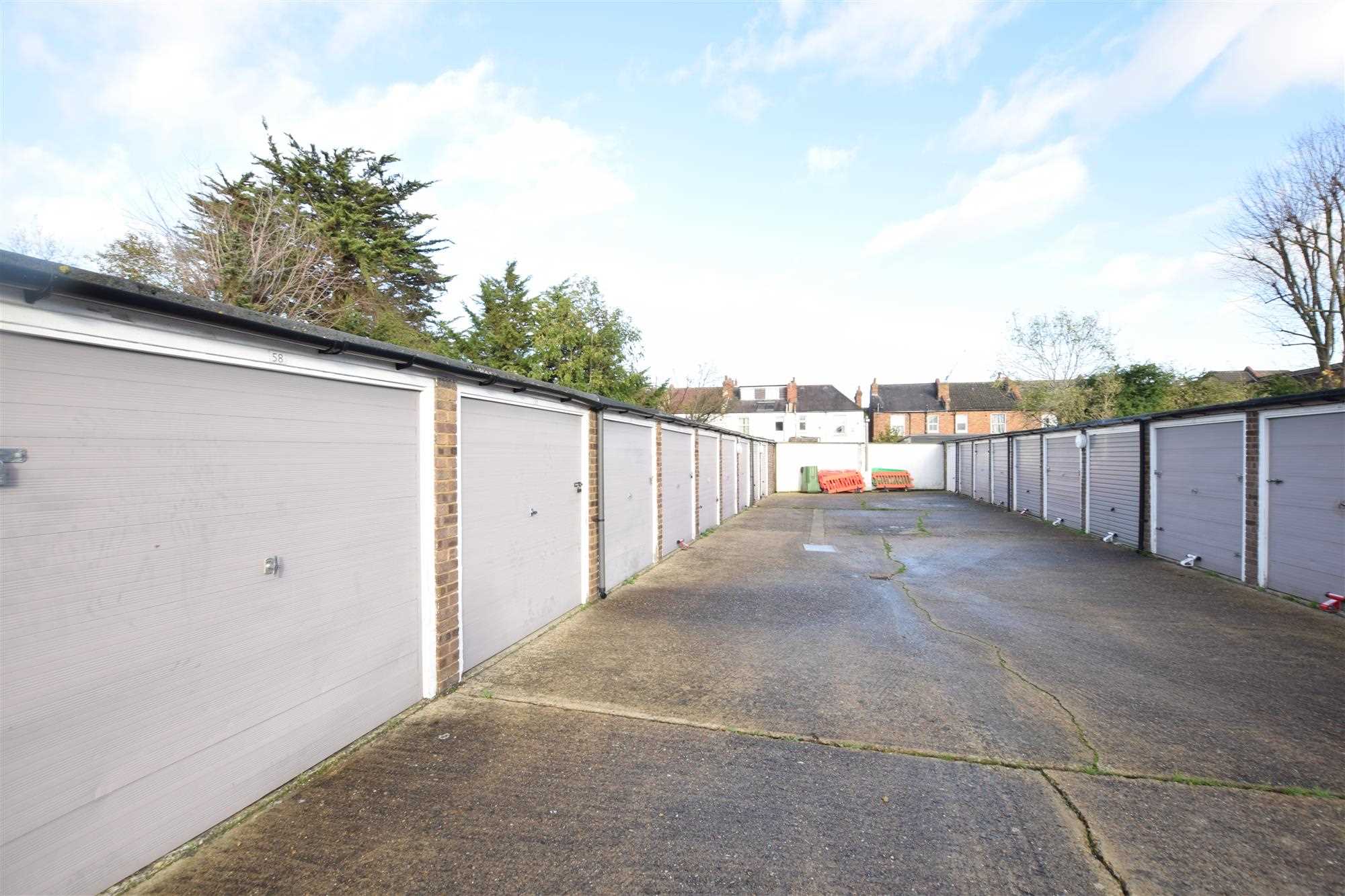 Weymouth House - Picture 11