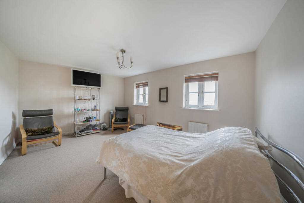 Lady Aylesford Avenue - Picture 5
