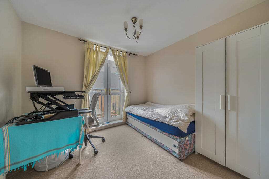 Lady Aylesford Avenue - Picture 7