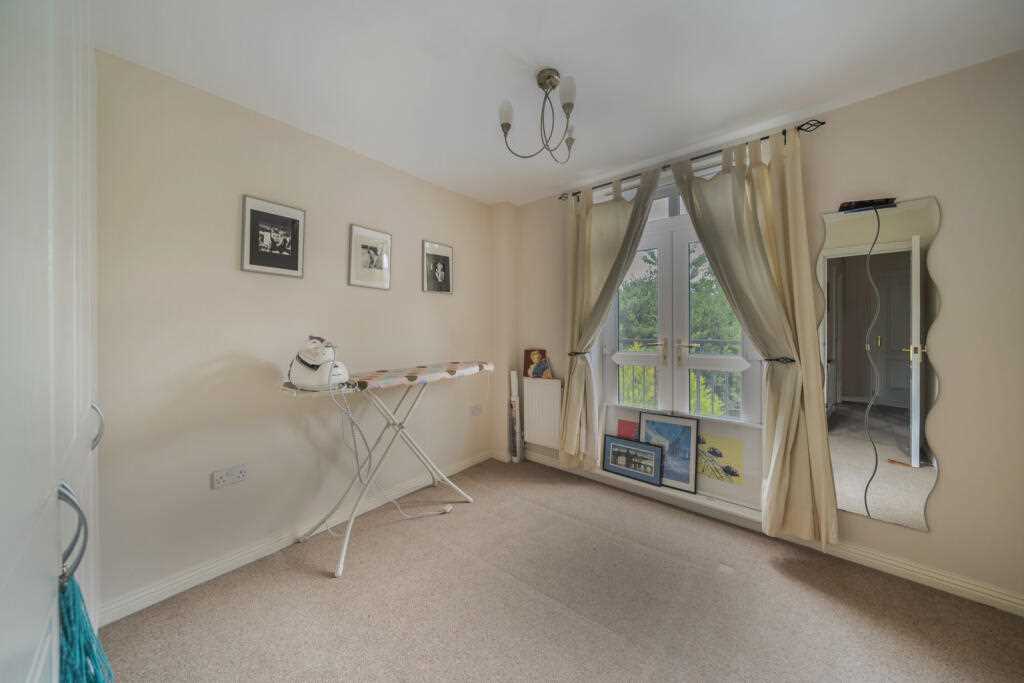 Lady Aylesford Avenue - Picture 8
