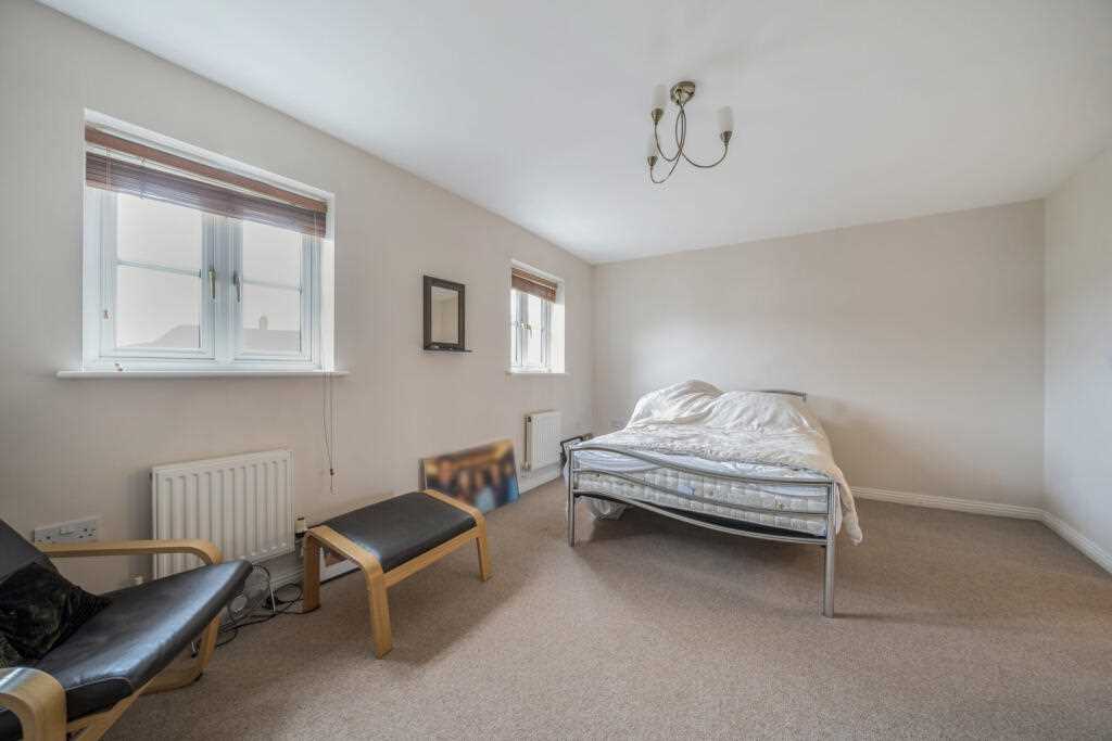 Lady Aylesford Avenue - Picture 21