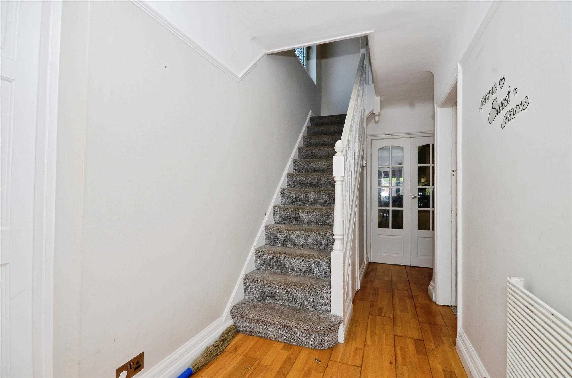 Drummond Drive - Picture 9