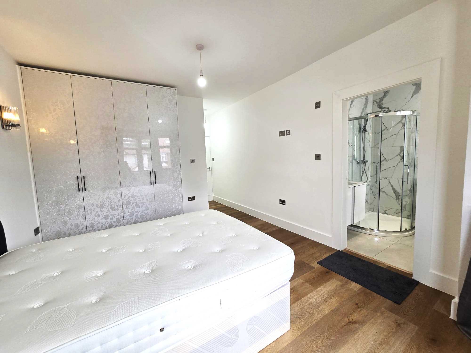 Brook Avenue, Edgware - Picture 9