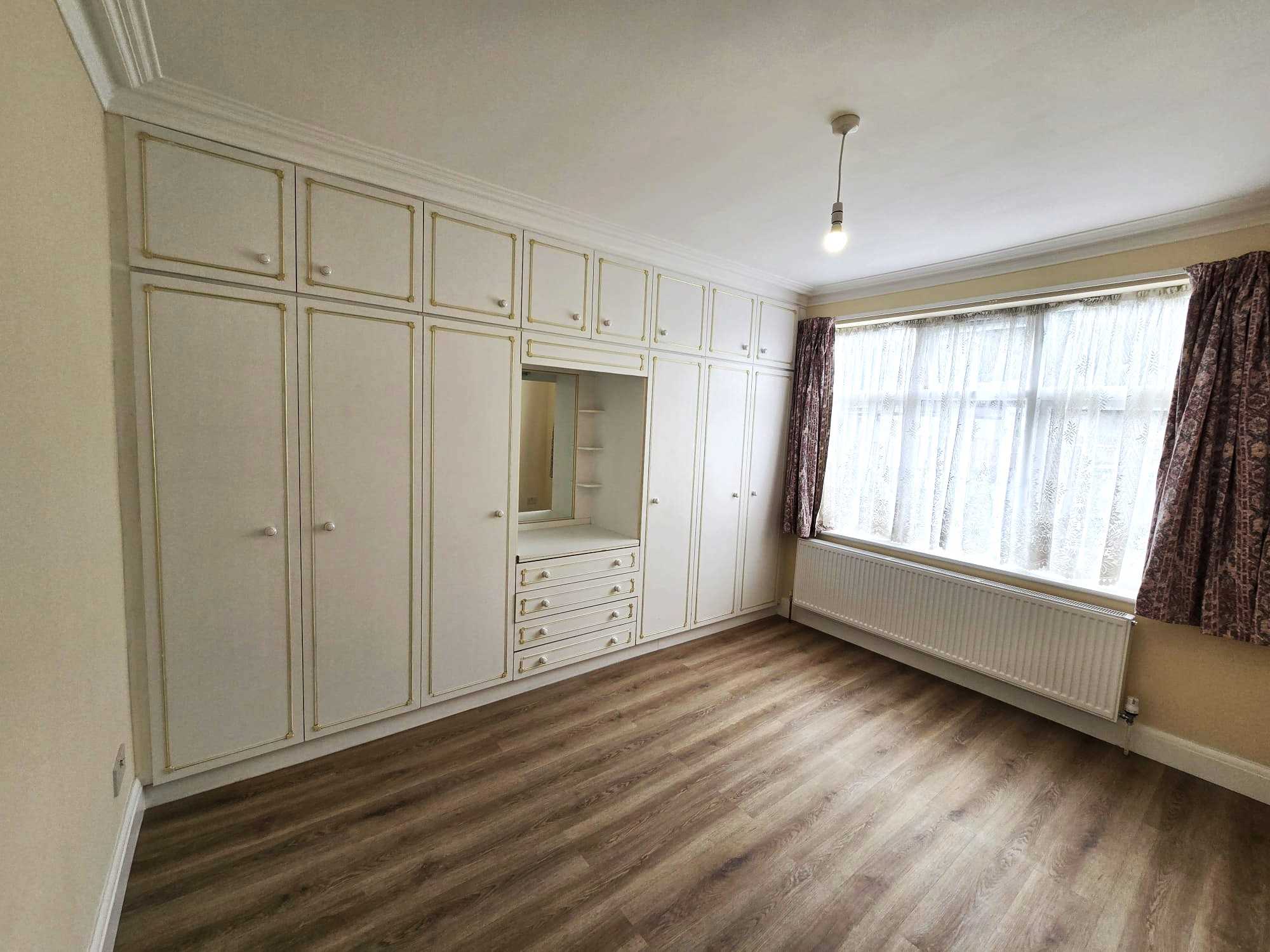 Evelyn Avenue - Picture 6