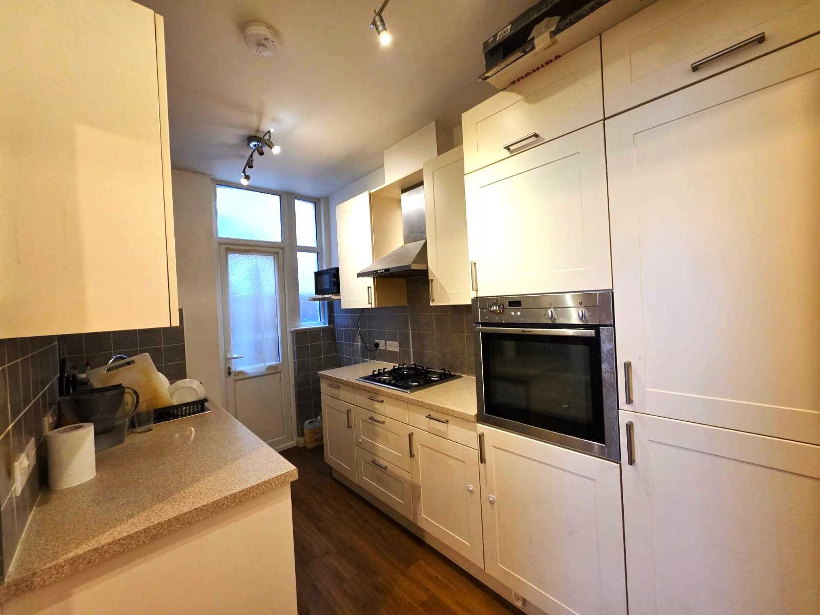 Welldon Crescent - Picture 4