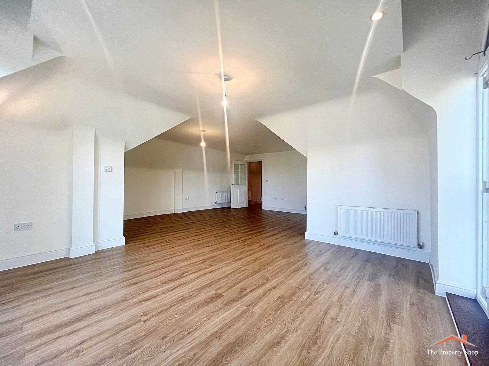 Compass Close, Edgware, - Picture 3