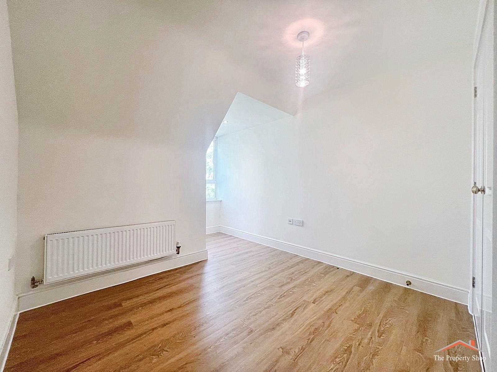 Compass Close, Edgware, - Picture 9