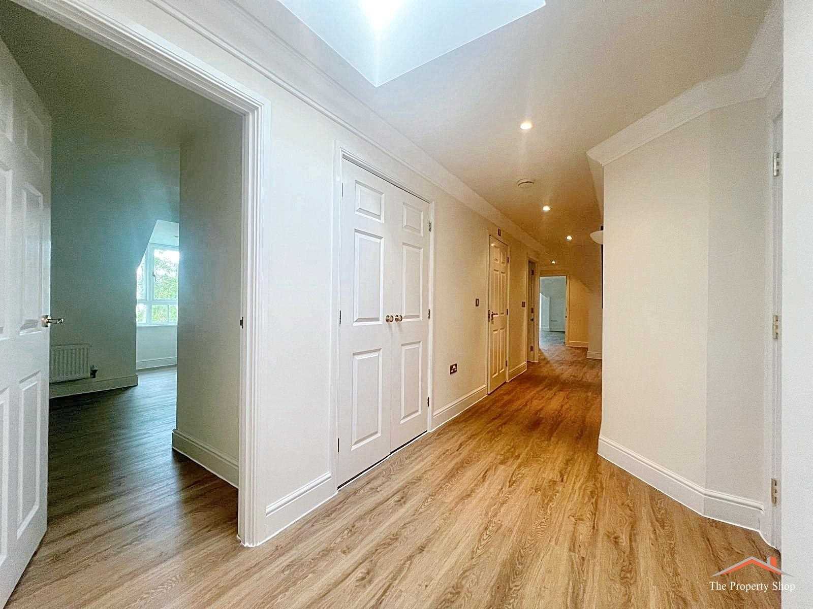 Compass Close, Edgware, - Picture 10
