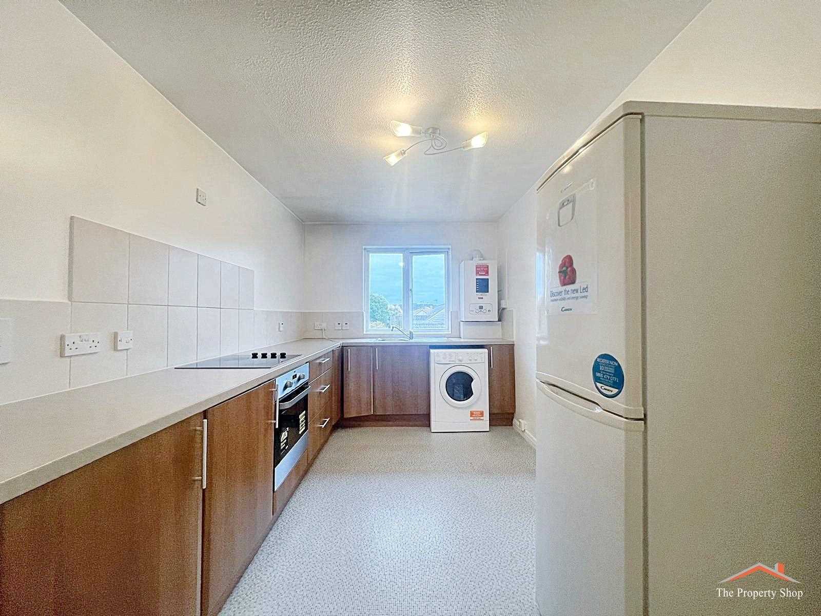 Chatsworth Court - Picture 2