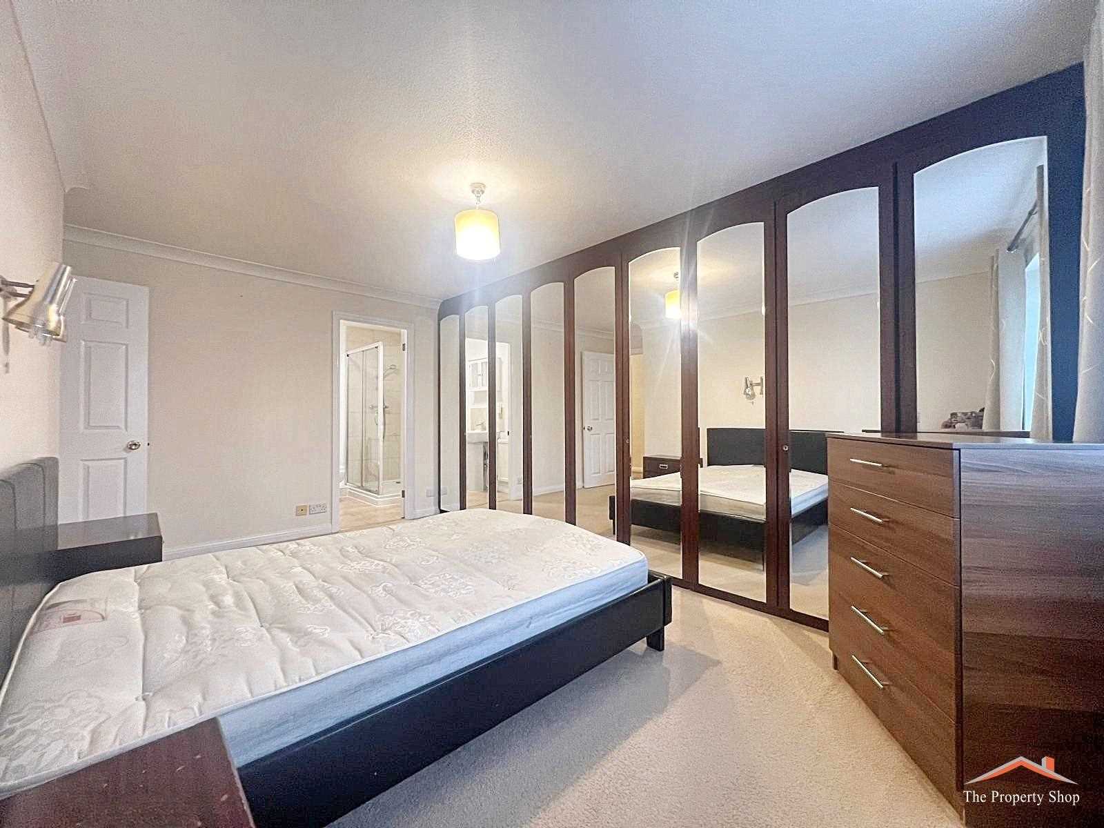 Chatsworth Court - Picture 5