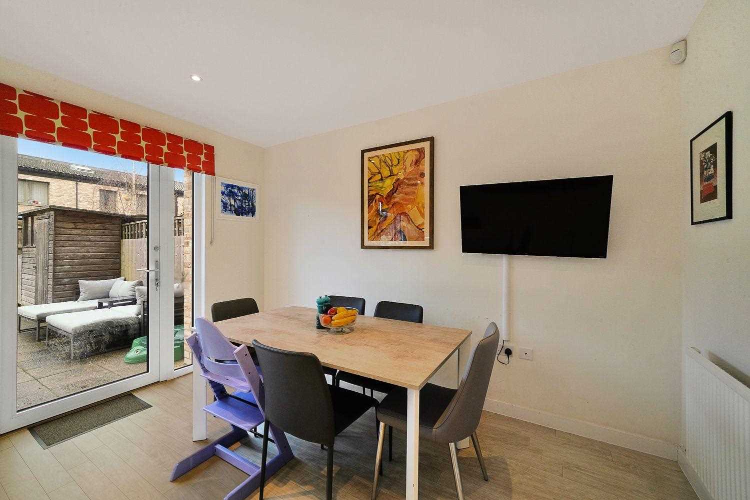 Lacey Drive - Picture 4