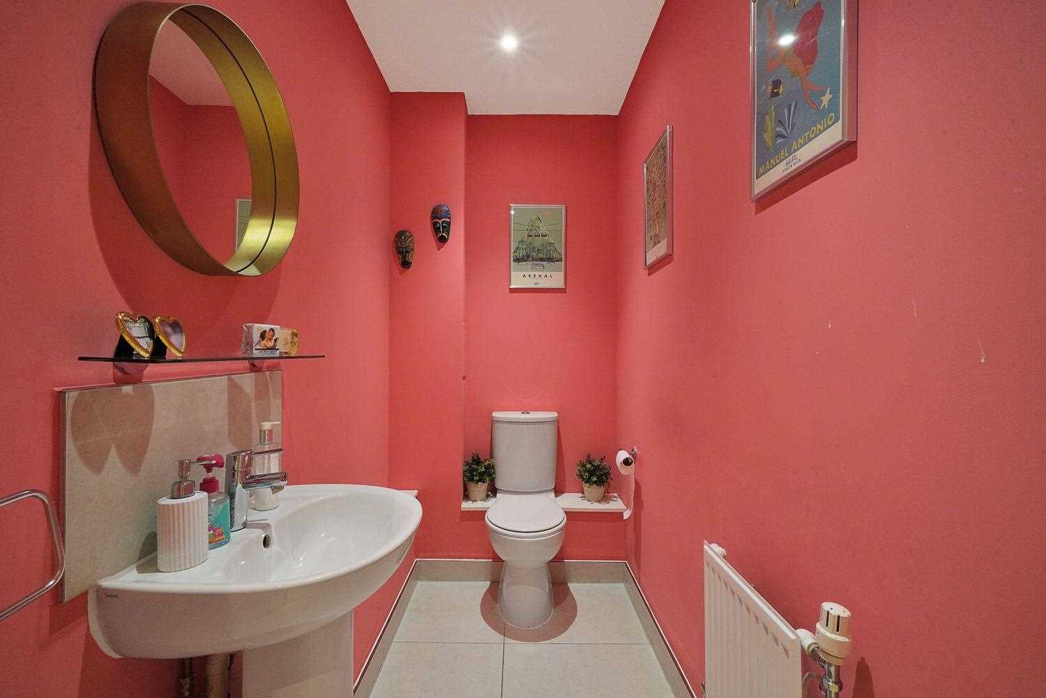 Lacey Drive - Picture 12