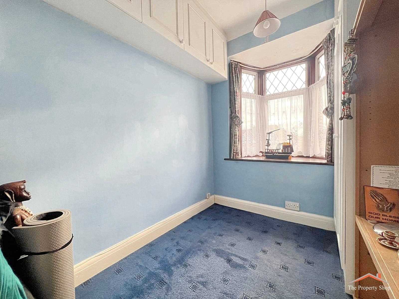 Portland Crescent - Picture 8