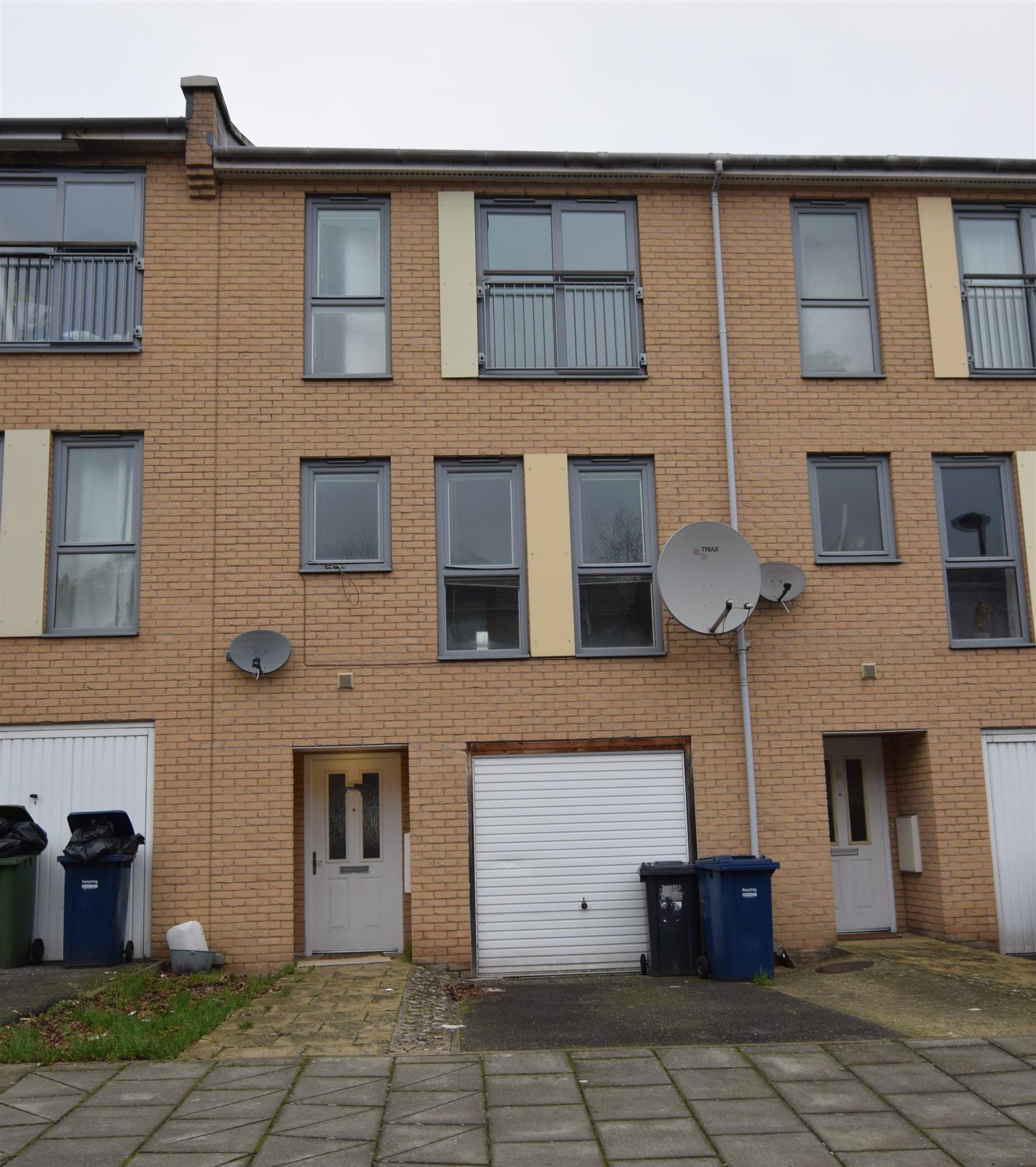 Fortune Avenue - Picture 1