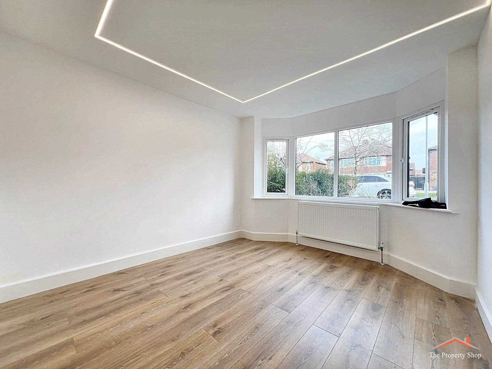 Bullhead Rd, Borehamwood - Picture 6