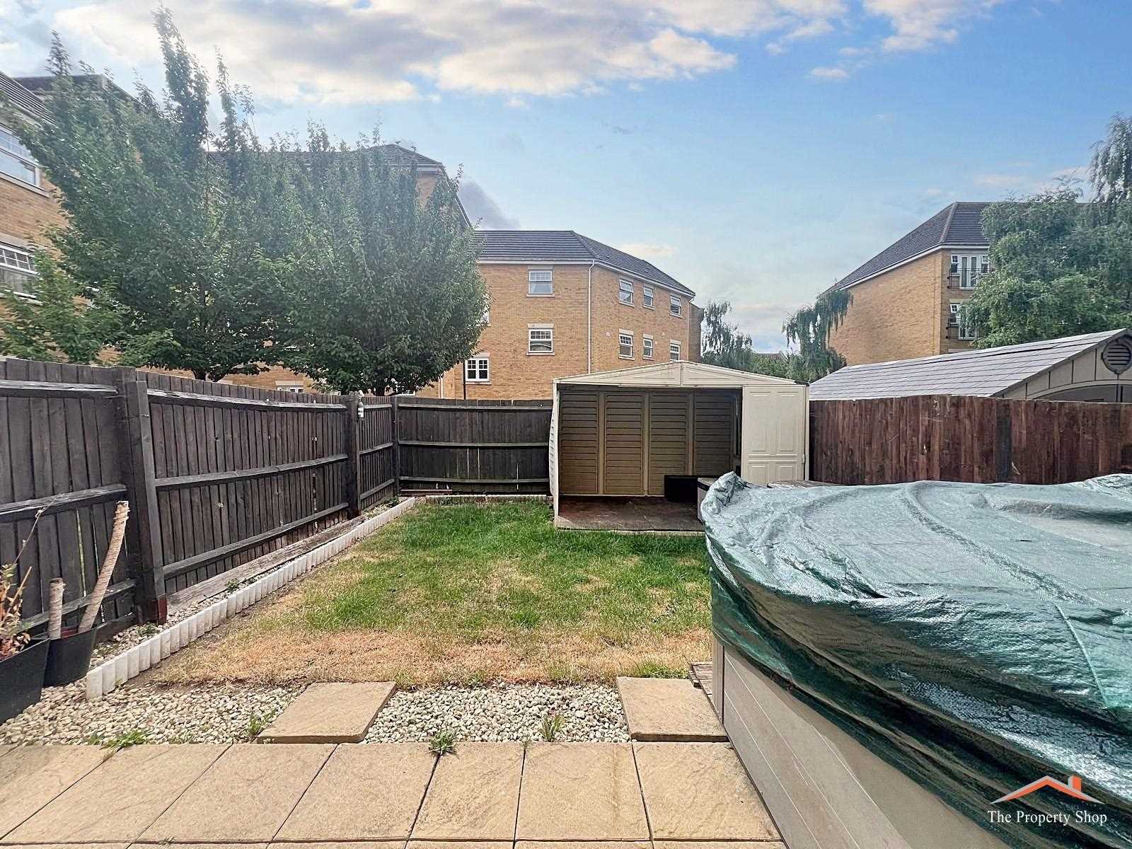 De Havilland Road - Picture 14