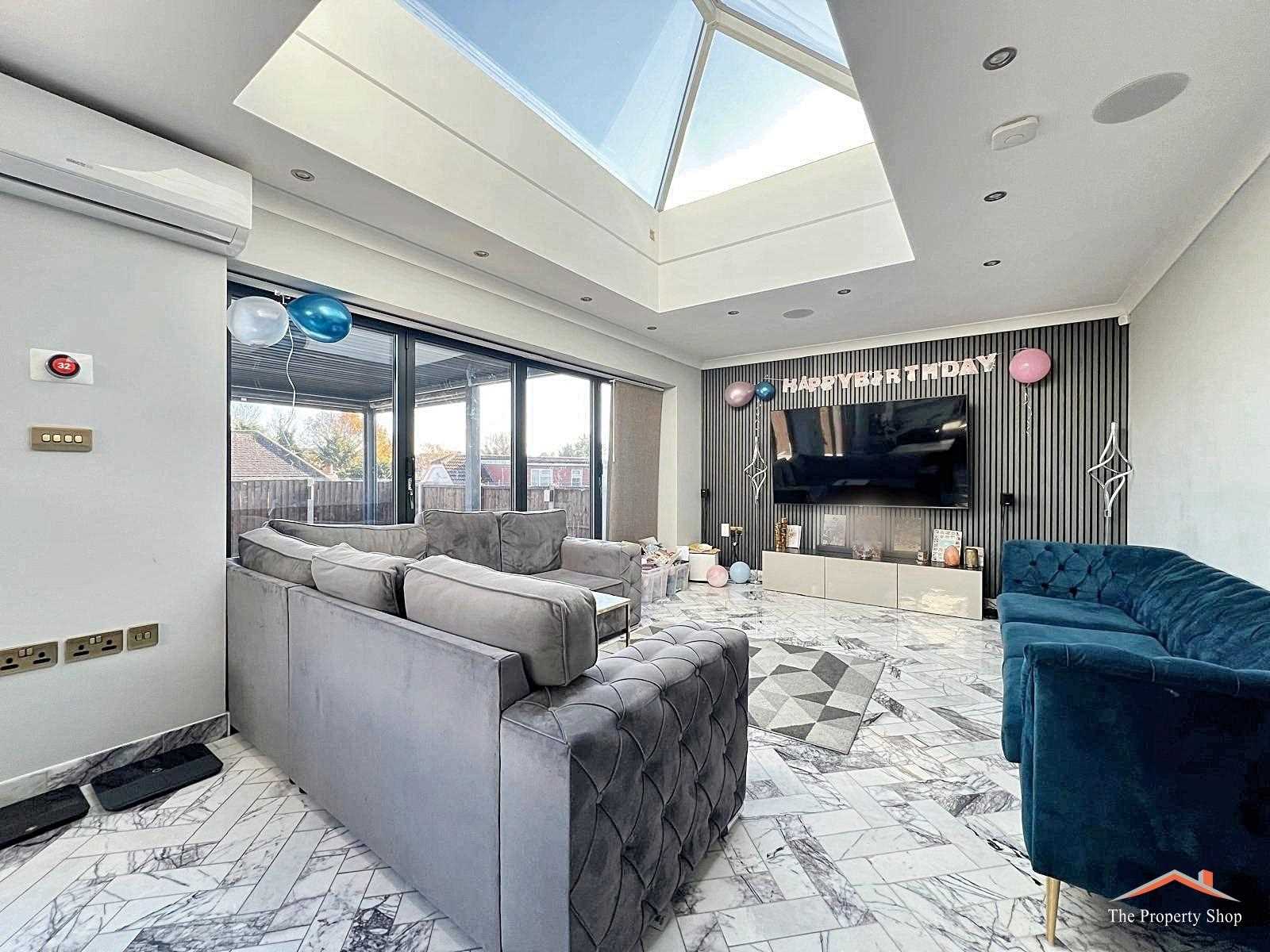 Highview Avenue - Picture 5