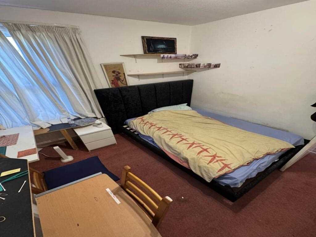 Squires Lane - Picture 6