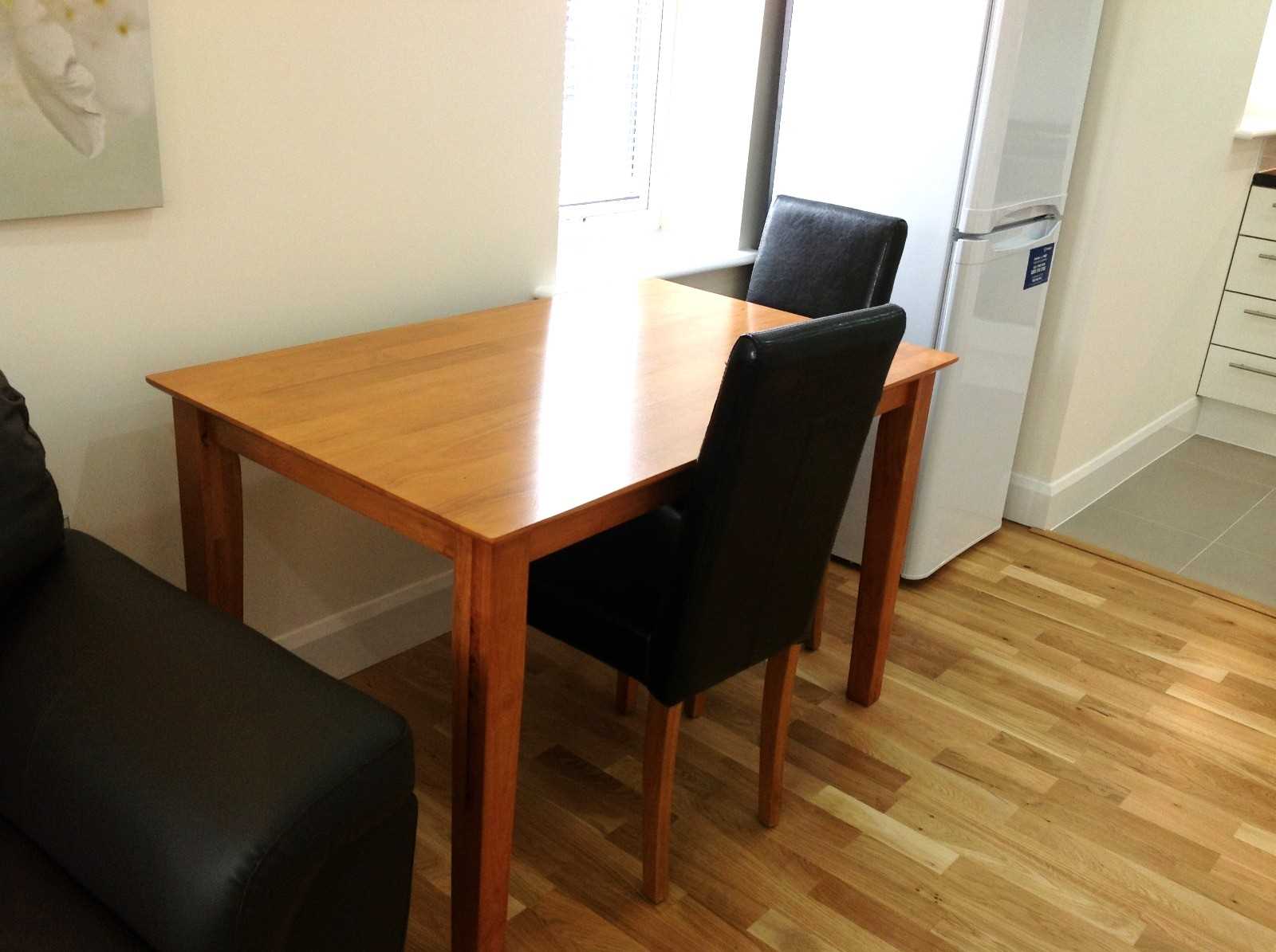 Woodford Court - Picture 4