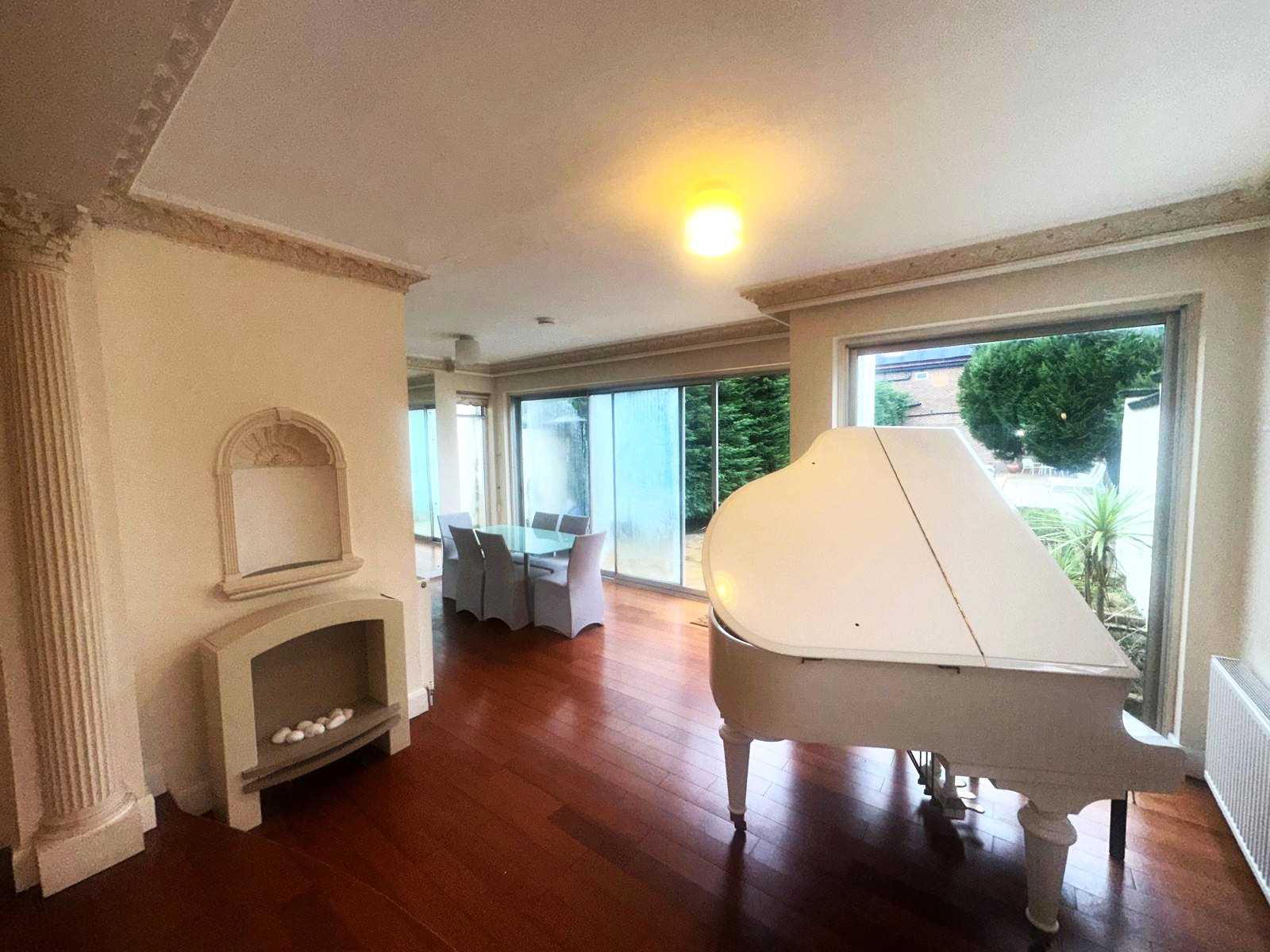 Penhurst Gardens - Picture 4