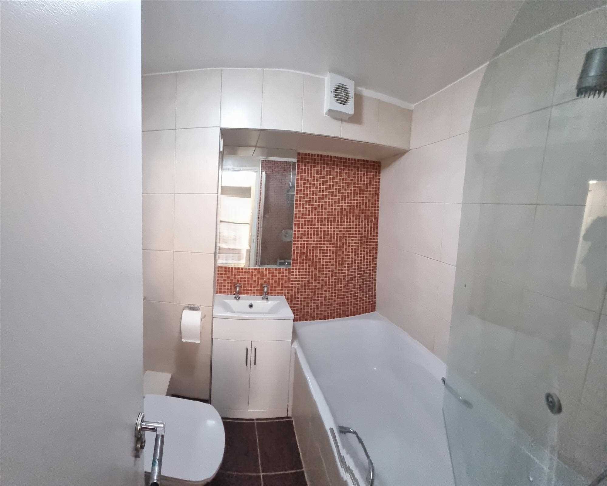 Philpot Sq, - Picture 5