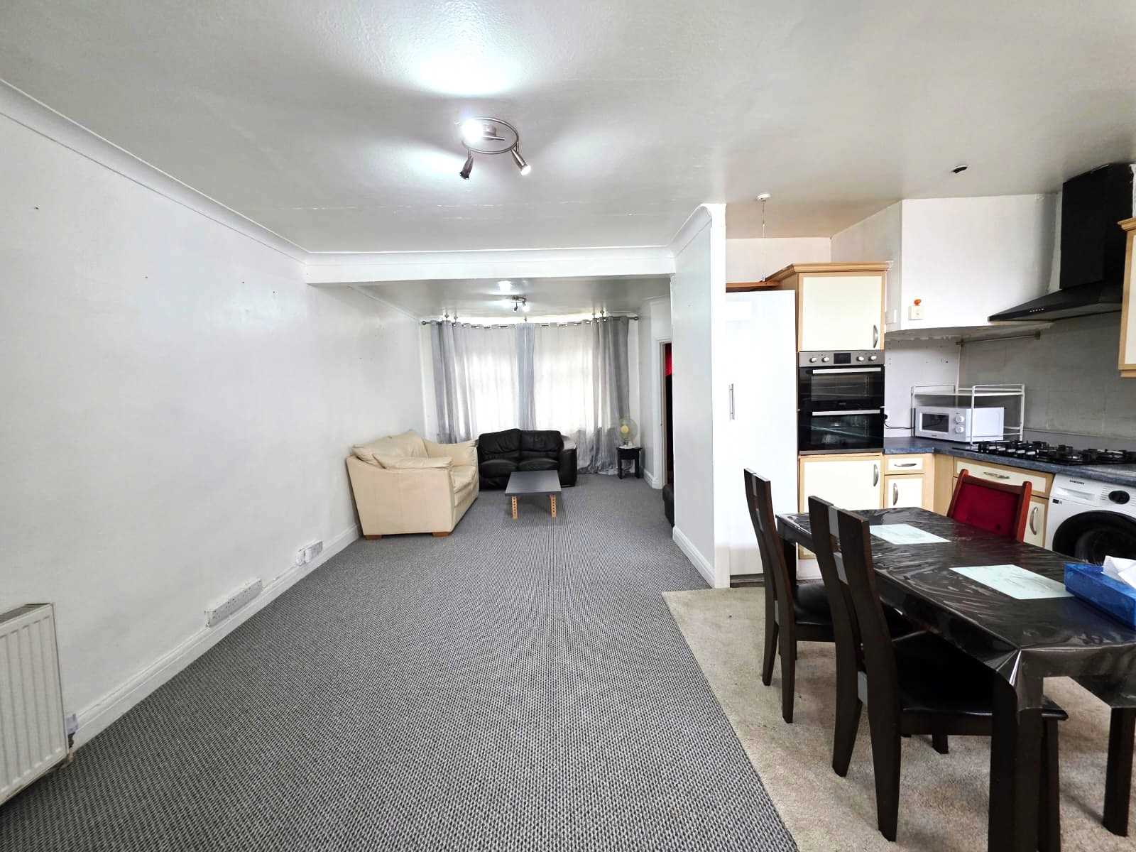 Grove Crescent - Picture 3