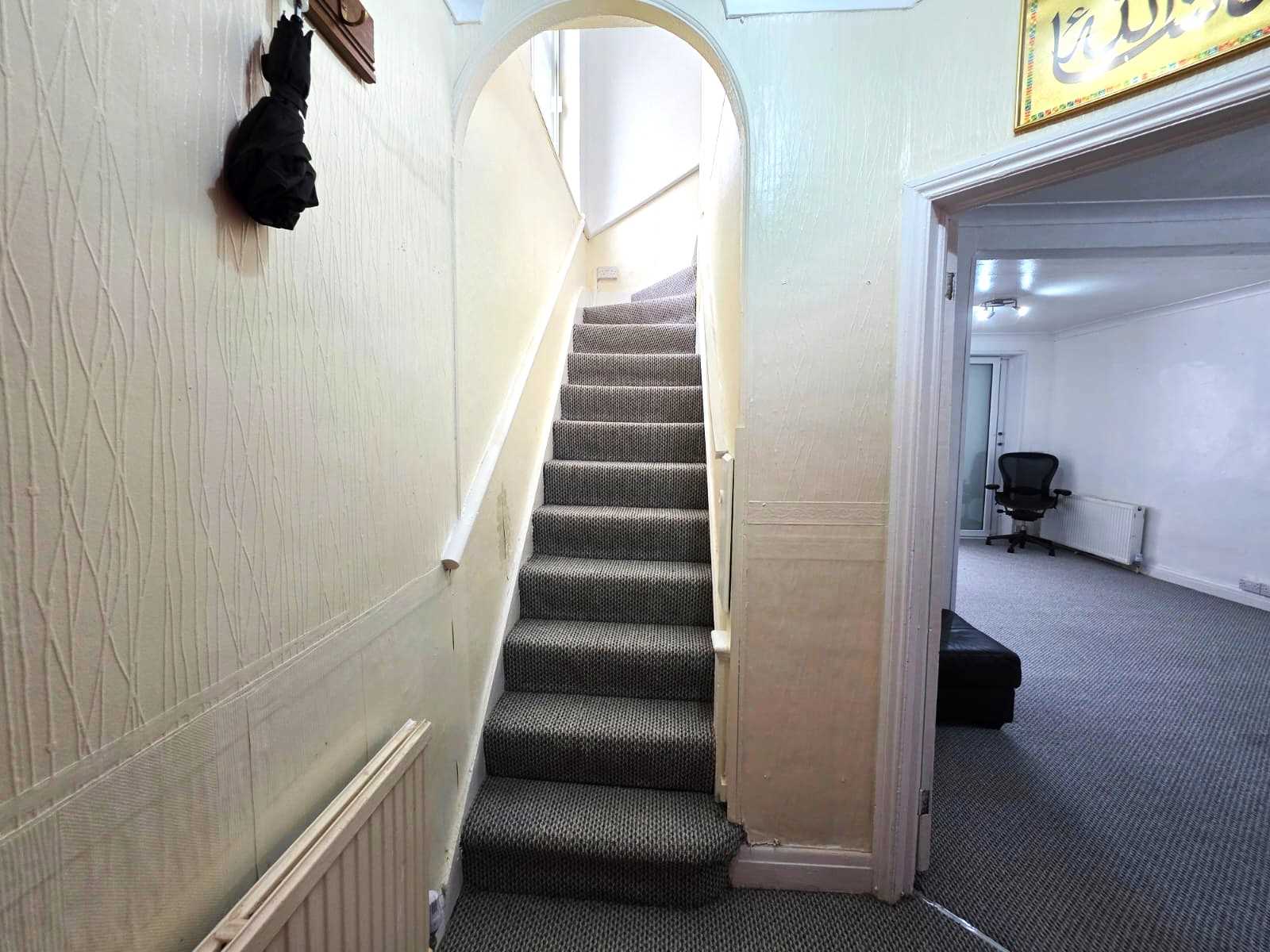 Grove Crescent - Picture 6