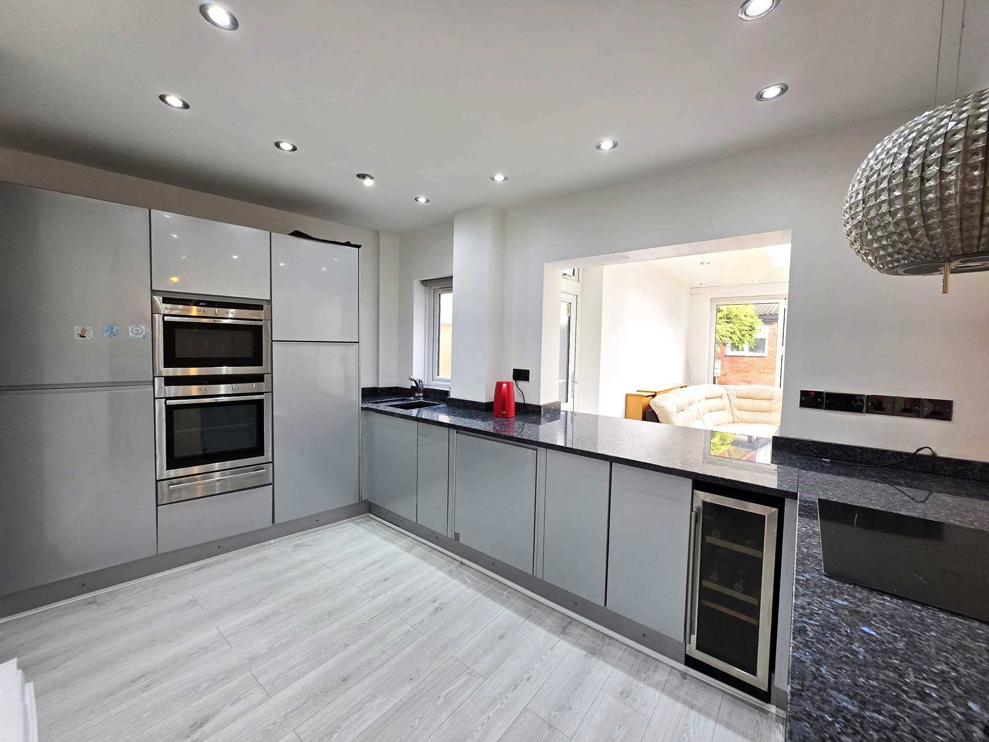 Alders Road - Picture 5