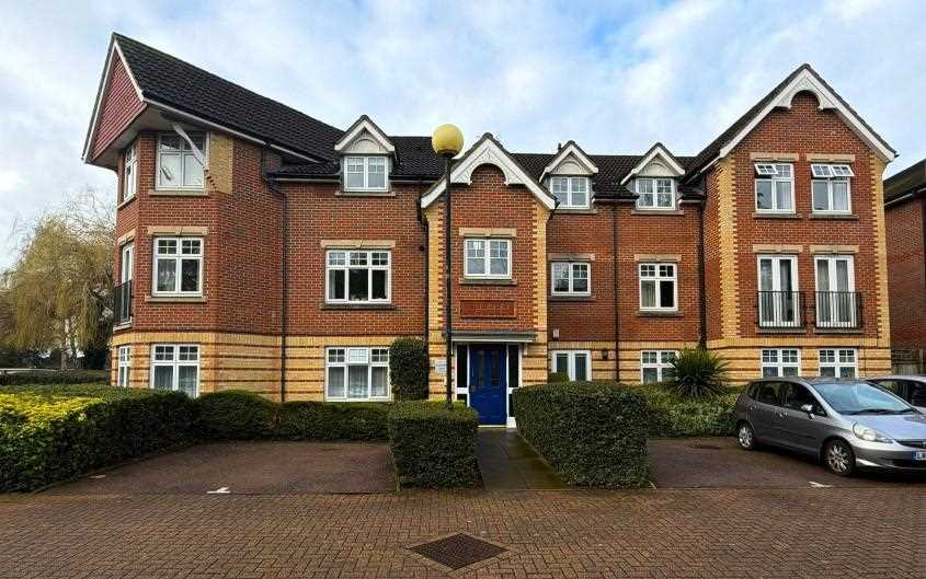 Grandfield Avenue - Picture 1