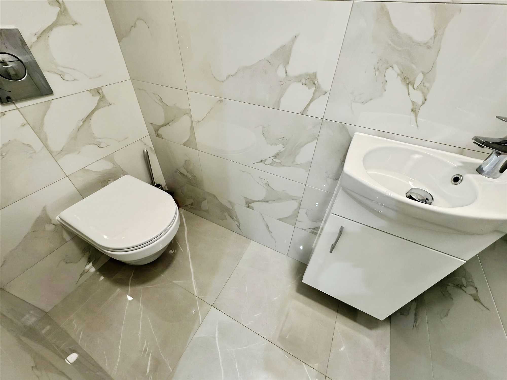 Camborne Road - Picture 5