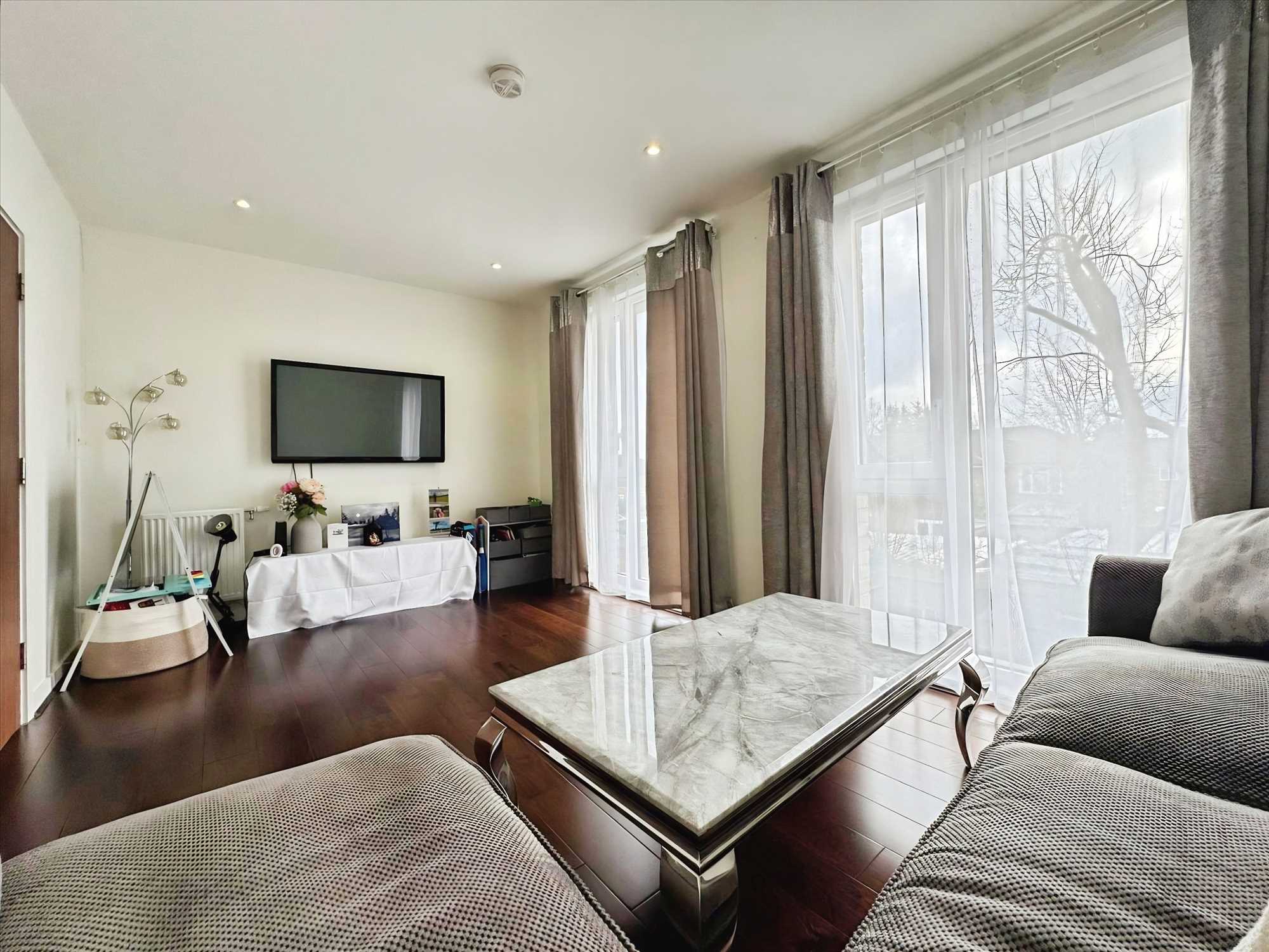 Camborne Road - Picture 6