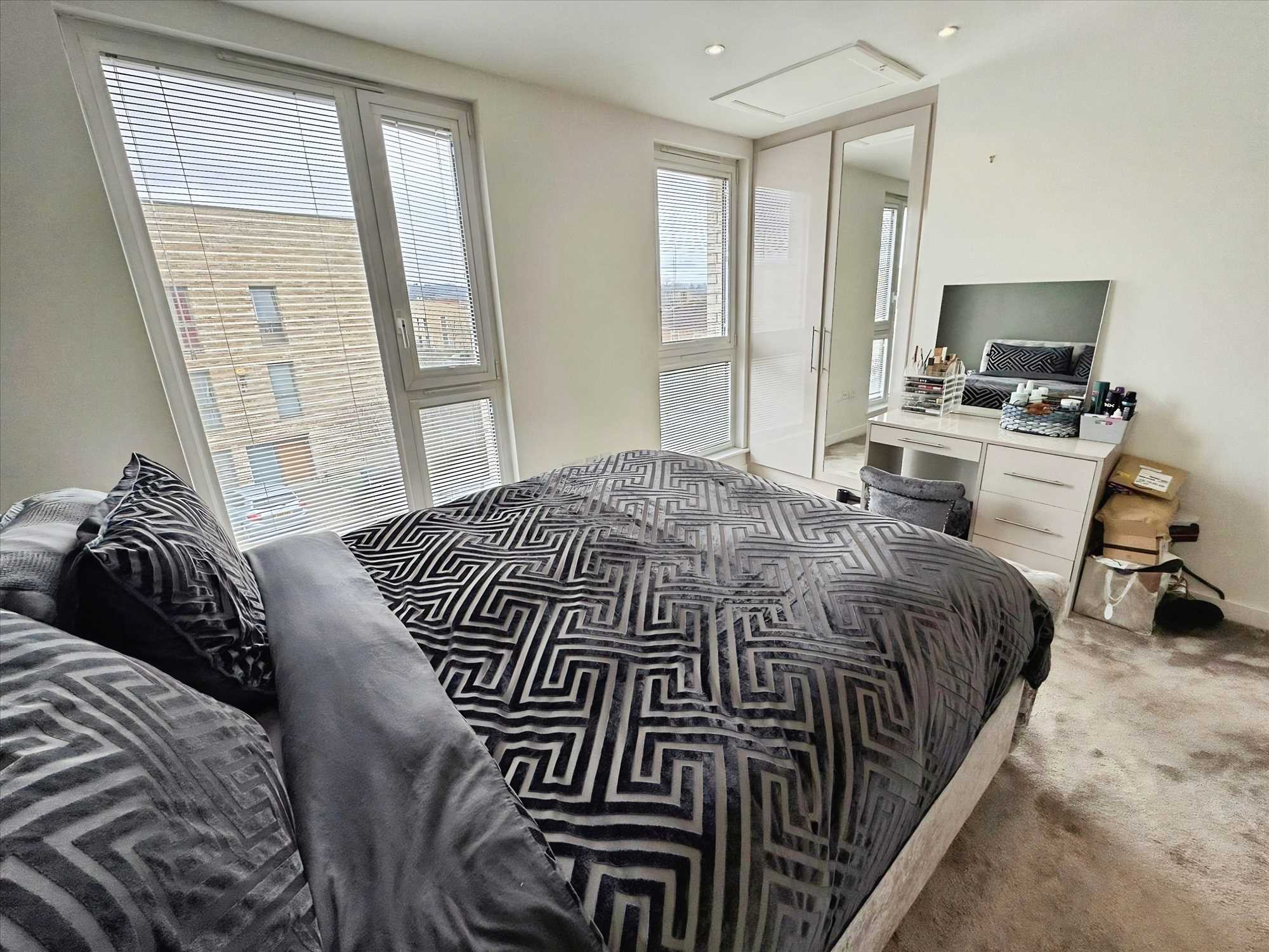 Camborne Road - Picture 9