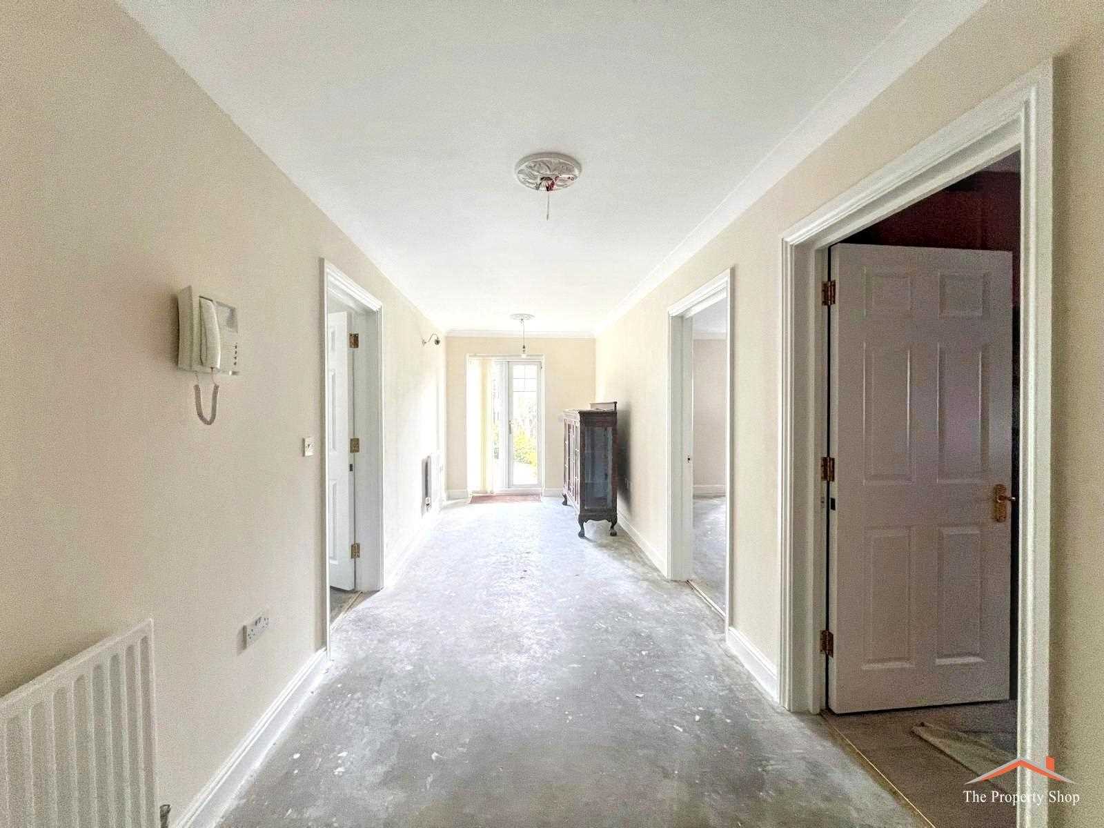 Hale Lane - Picture 3