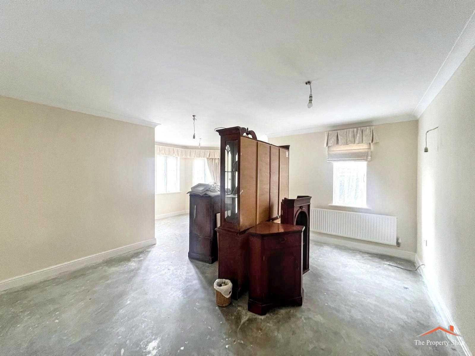 Hale Lane - Picture 6