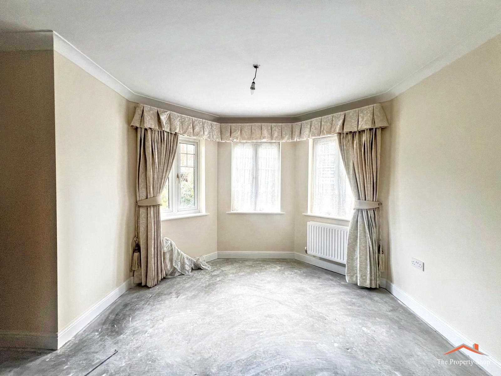 Hale Lane - Picture 8