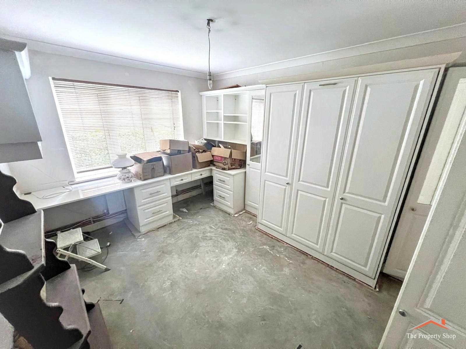 Hale Lane - Picture 10