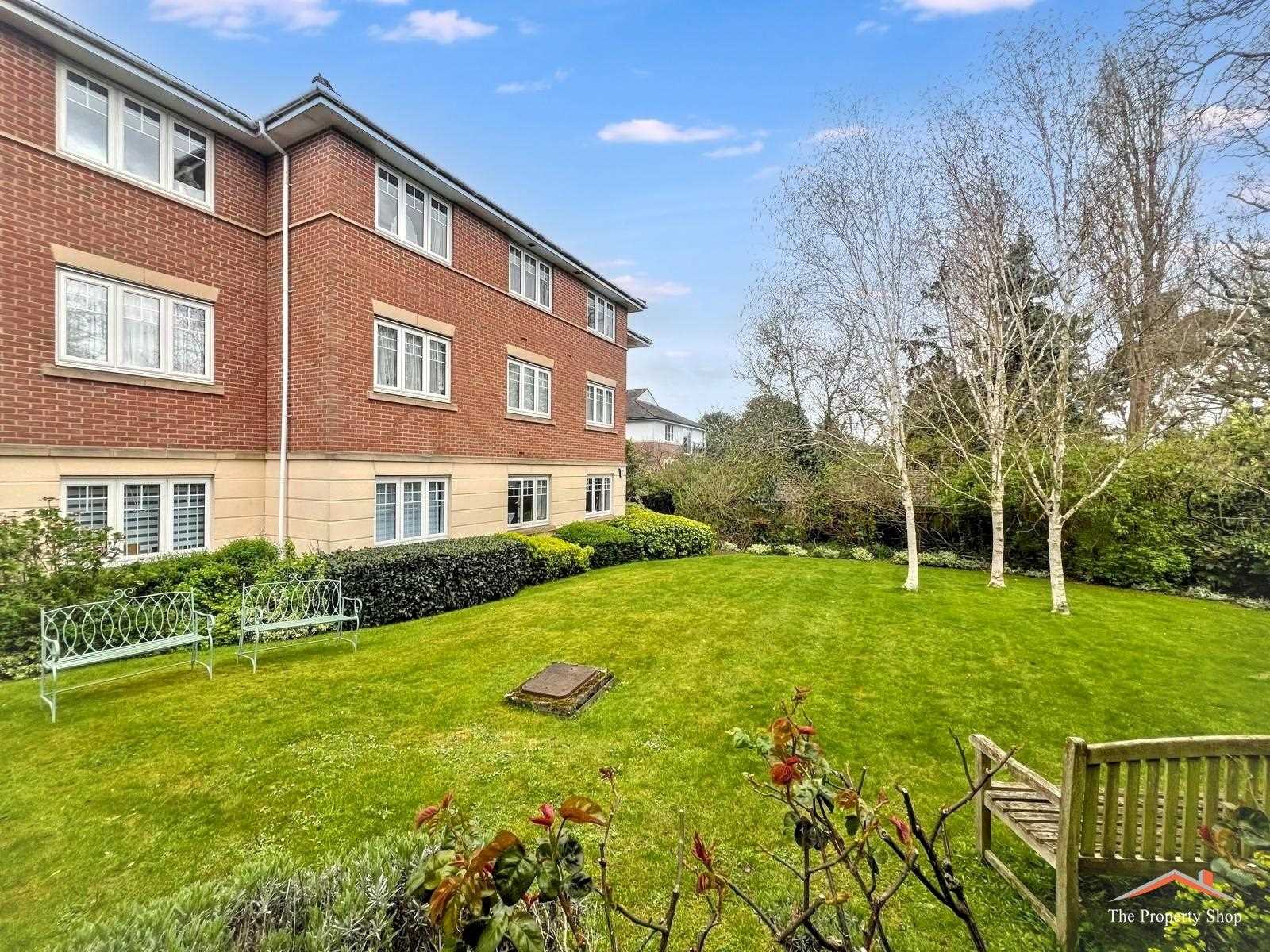 Hale Lane - Picture 15