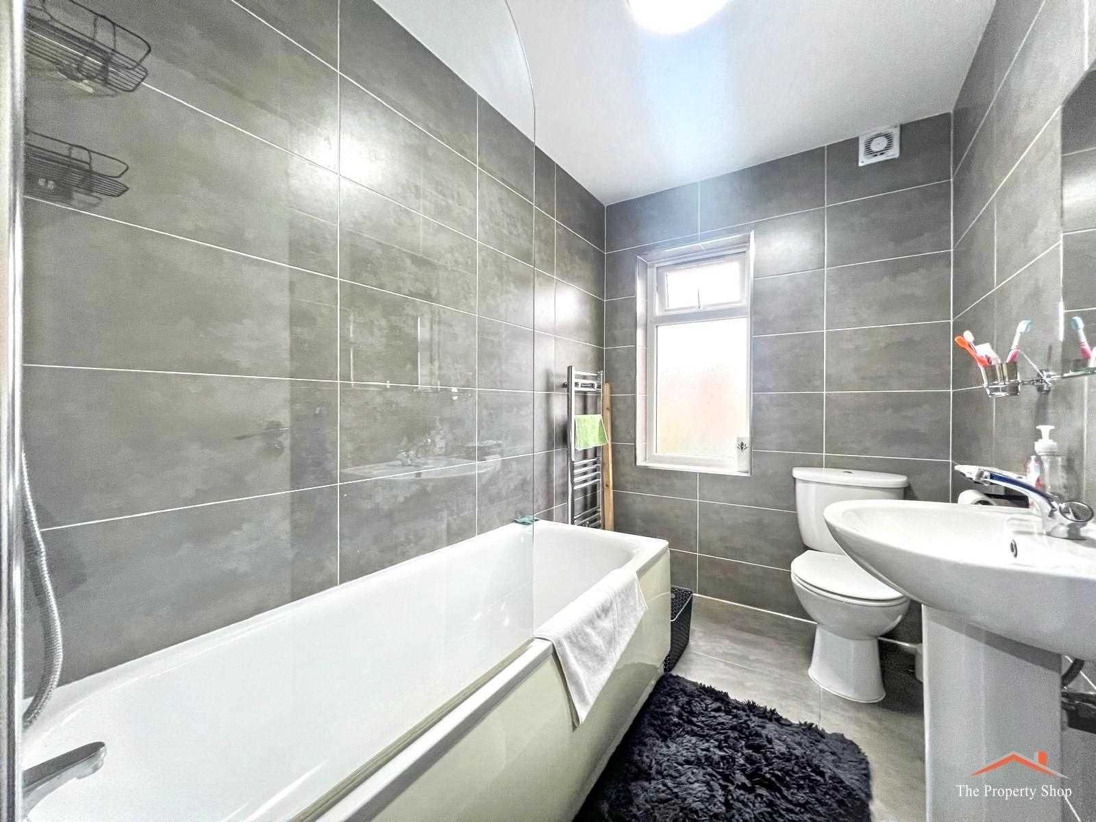 Scarsdale Road - Picture 8