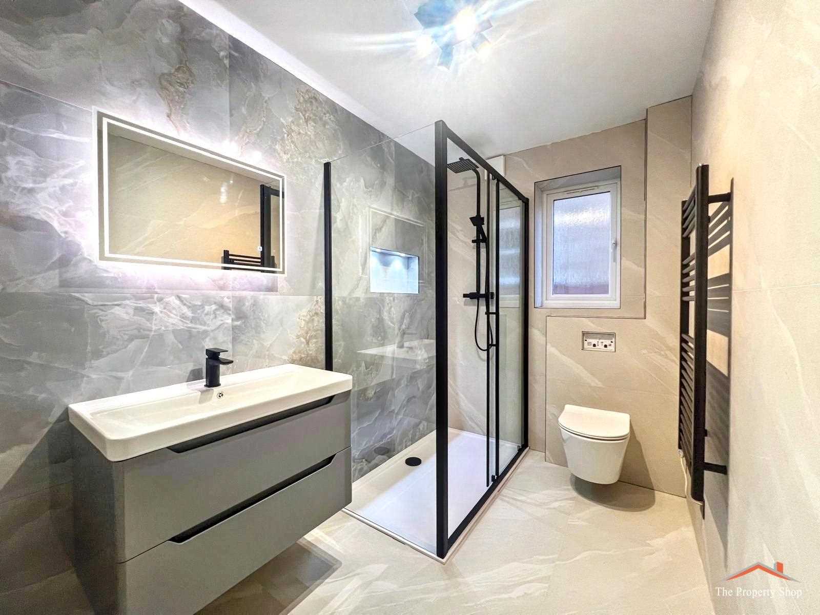 Kingweston Close - Picture 10